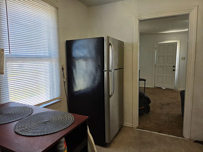 708 Monterrey St — Photo 20