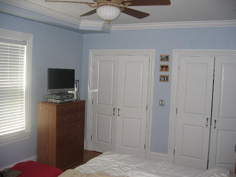 2nd image of 61 Hobart St