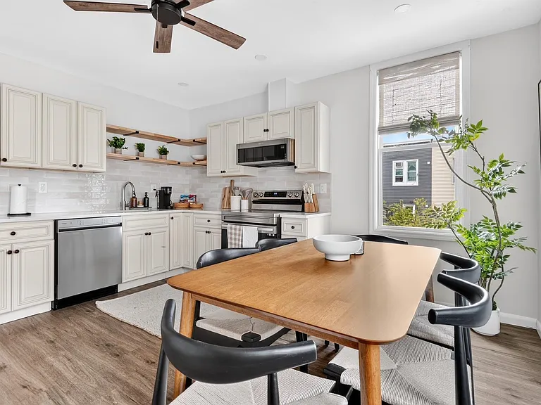 1709 Kerrigan Ave #2 — Photo 5