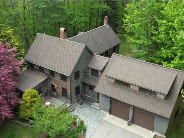 275 Ash Swamp Road, Newmarket, NH 03857