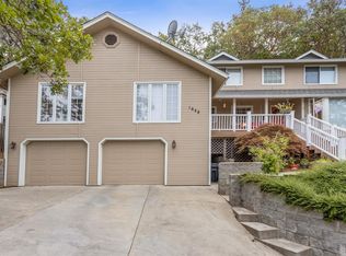 1628 NE Terrace Dr, Grants Pass, OR 97526