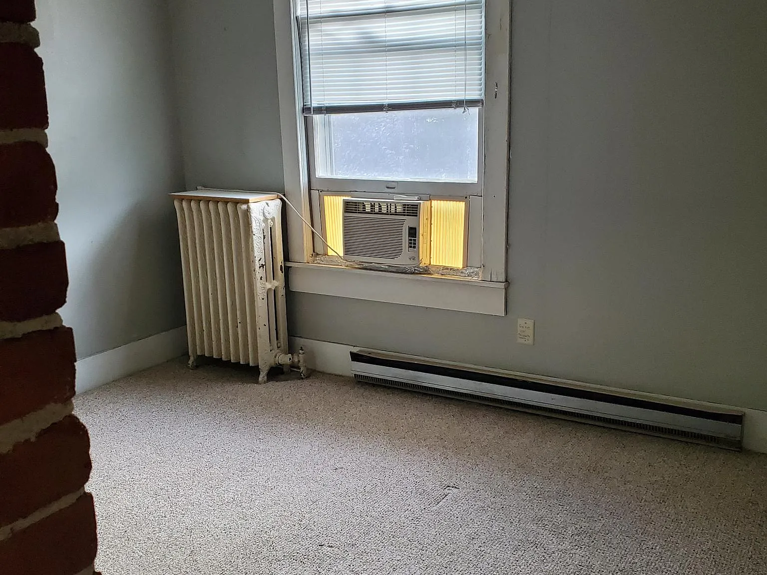 Walnut Ave SW, Roanoke — Photo 2