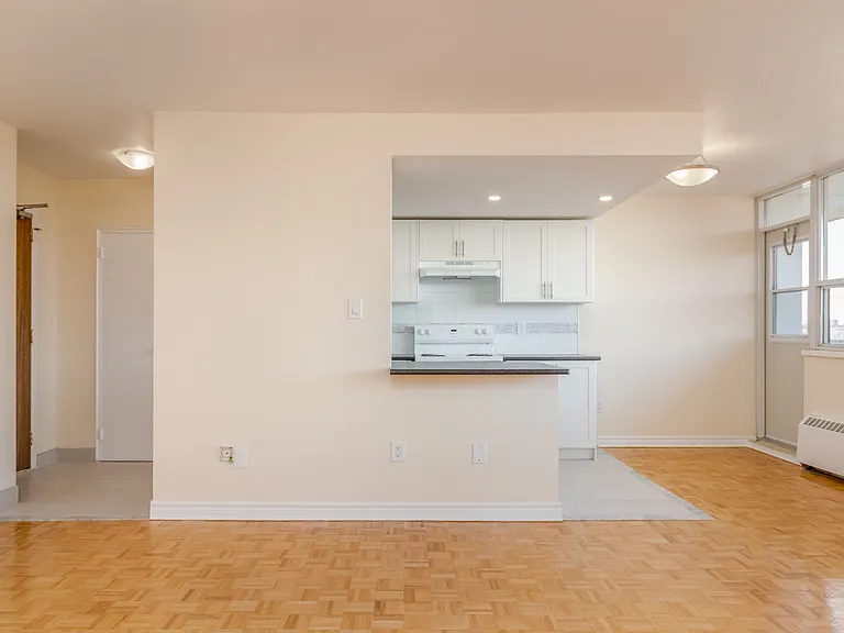 55 Oakmount Rd — Photo 31