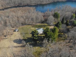 17976 Pine Meadow Dr, Cassopolis, MI 49031