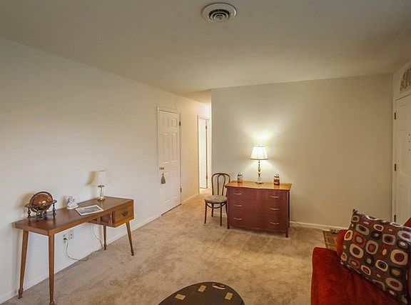 3rd image of 6160 Waterfield Dr