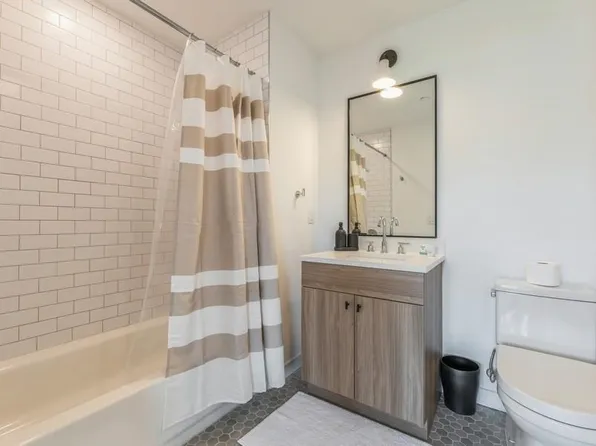 401 Jackson Street image 26 of 29