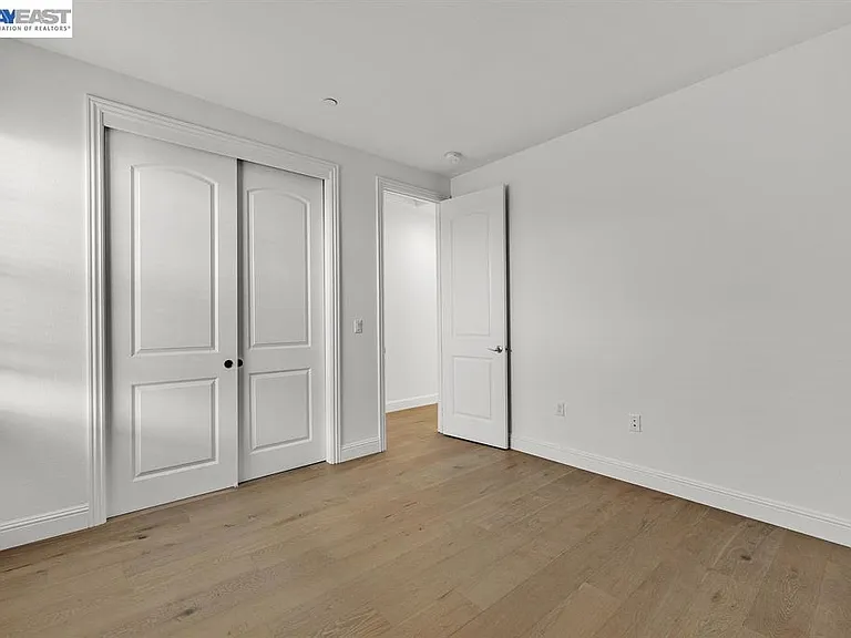 6180 Alpine Blue Dr — Photo 17