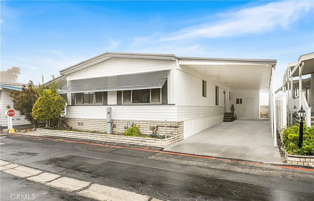 2 bed, 1620 sqft, $3,000 — Photo 1