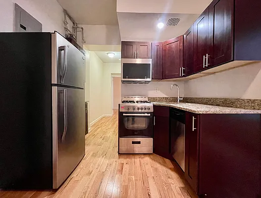 Rented by Mauro Bros Real Estate Services LLC | media 8