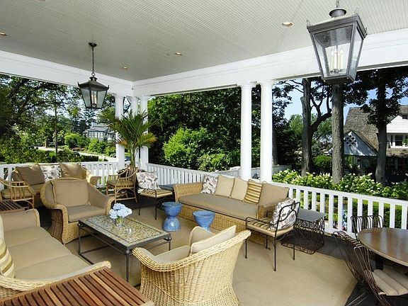 VERANDA