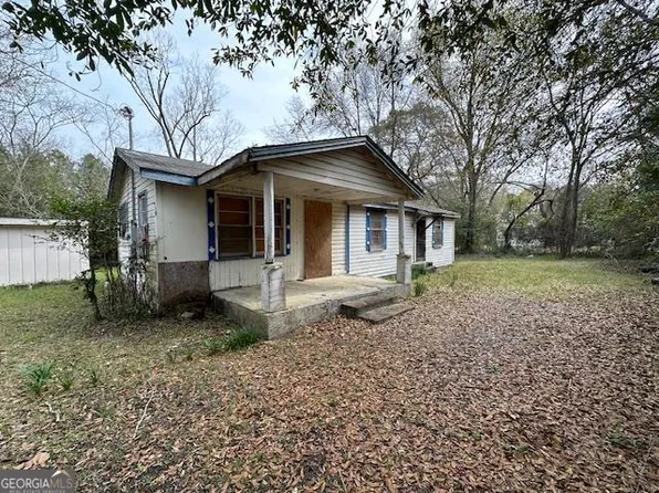 238 Stewart Ln, Lyons, GA 30436