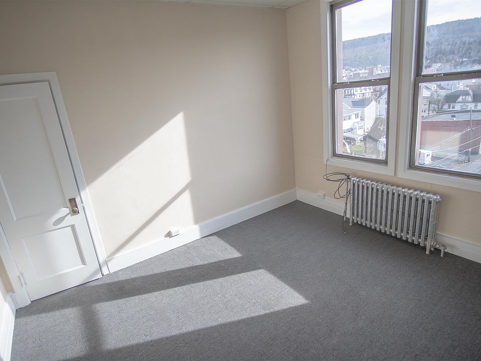 2nd image of 24 E 3rd St Ste 405