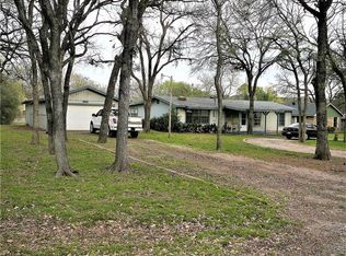 4015 Pueblo Ct, Granbury, TX 76048