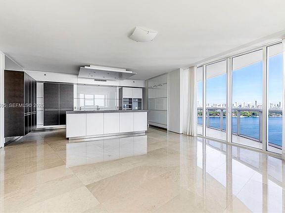 3rd image of 400 Alton Rd APT 2101