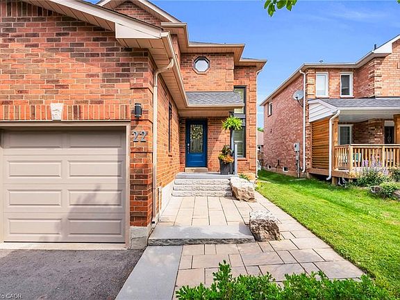 2nd image of 22 McCullough Cres