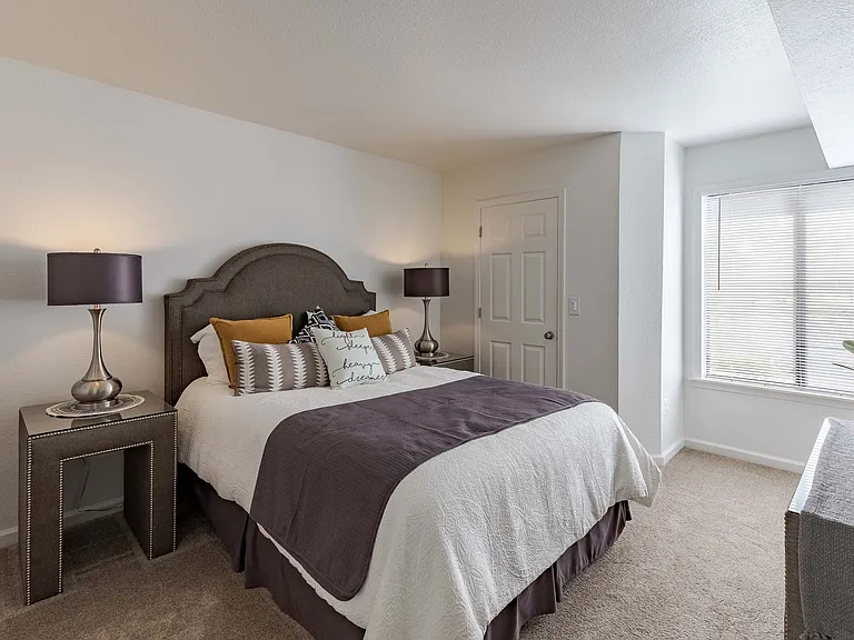 Oak Hill Apartments — Photo 12