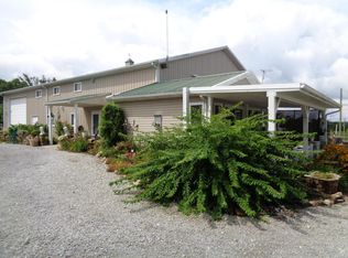 11 Old Tannery Rd, Golconda, IL 62938