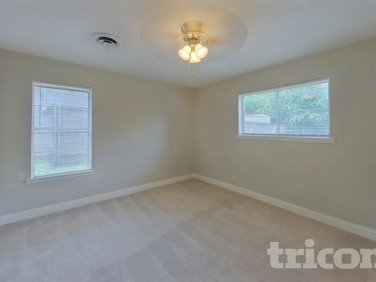 5636 Wimbleton Way — Photo 8