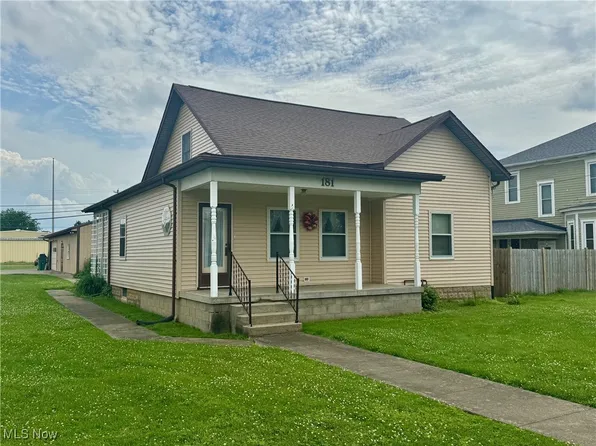 181 W 3rd St, Frazeysburg, OH 43822