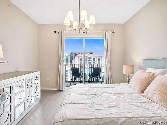 5th image of 10 Aragon Ave Suite 1114
