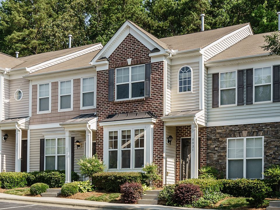 Move-In Ready Townhouse