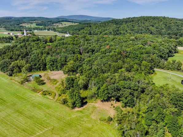 8 Belles Rd #8, Alum Bank, PA 15521