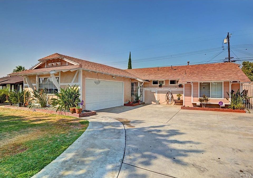 1st image of 857 N Sacramento Ave