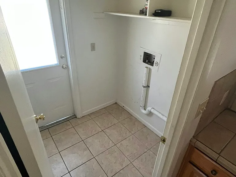 1240 Josephine St — Photo 7
