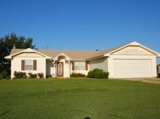 11851 N Country Home Dr, Guthrie, OK 73044