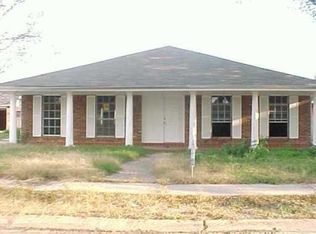 7011 Manchester St, New Orleans, LA 70126