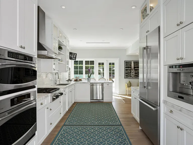 327 Arabian Rd — Photo 8