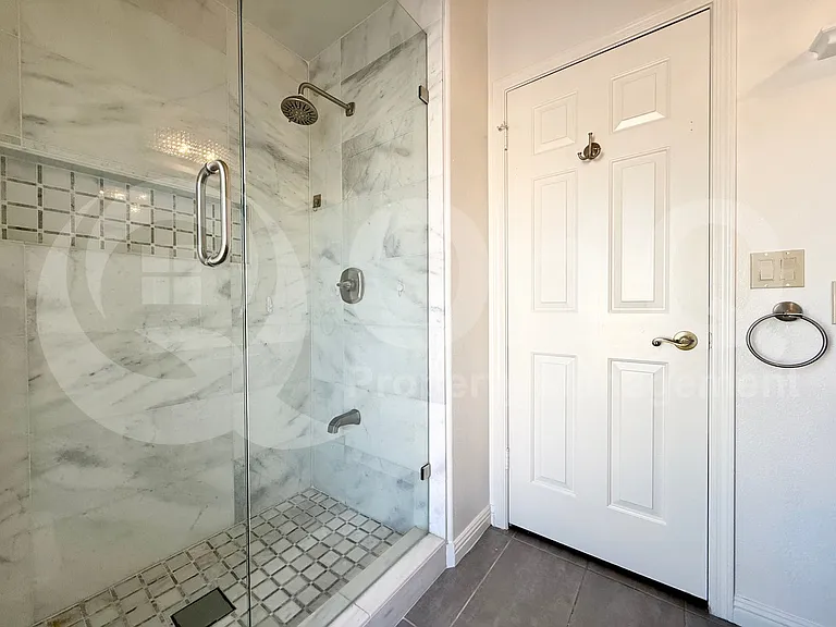 182 W Knox Rd — Photo 15