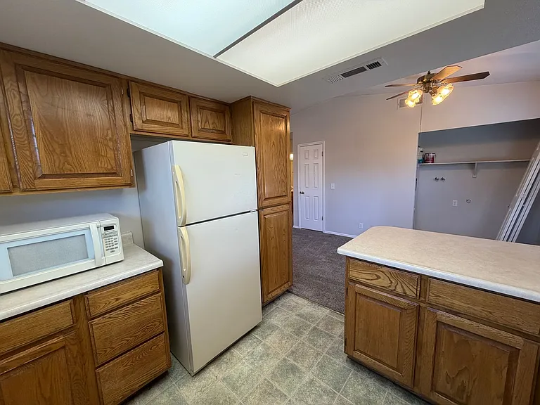 375 S Main St #8 — Photo 9