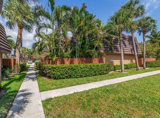 1915 19th Ct #34C, Jupiter, FL 33477