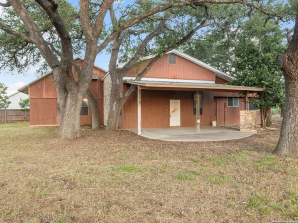 604 N Cherry St, Fredericksburg, TX 78624