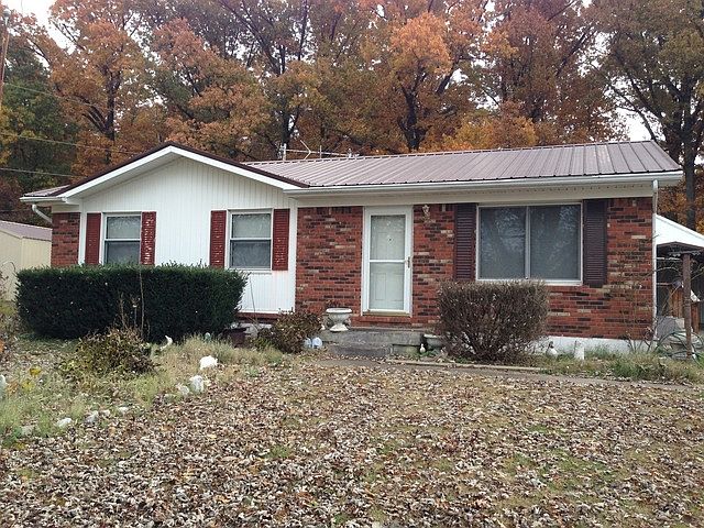 1st image of 130 Countryside Dr