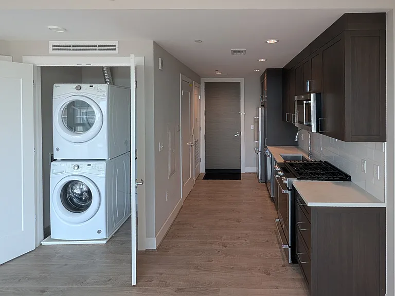 930 Rose Ave #1502 — Photo 6