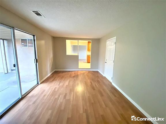 5th image of 287 Arrowhead Dr