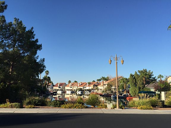 5th image of 3049 Waterside Cir