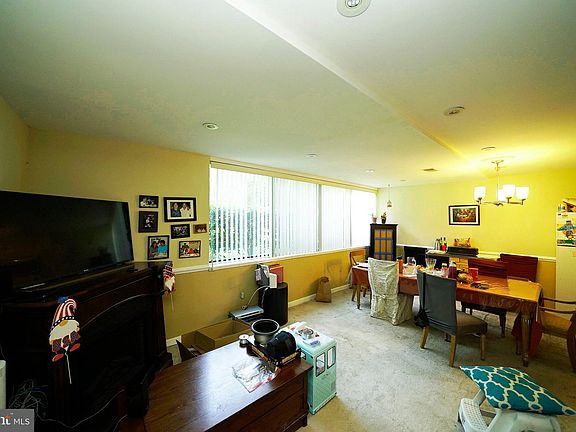 5th image of 4360 Ivymount Ct APT 1