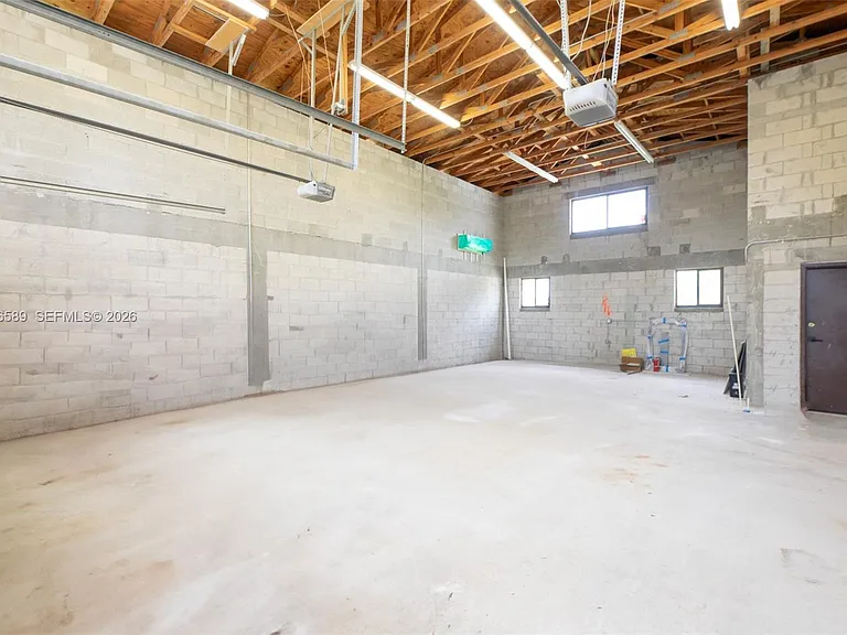 17101 SW 48th St — Photo 27