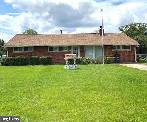 1st image of 4701 Flower Ln