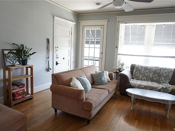 3rd image of 20 N Arthur Ashe Blvd APT 3