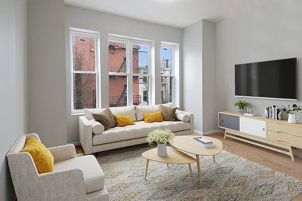 Rented by Pantiga Group | media 8