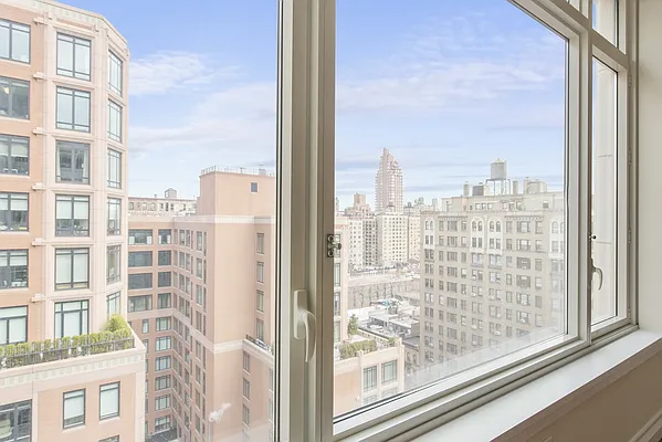 Sold by Nest Seekers International | media 13