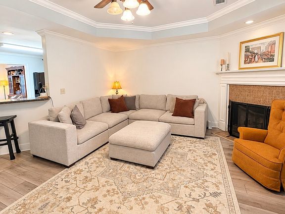 3rd image of 339 River Birch Cir