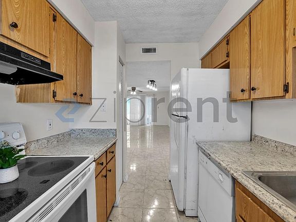 5th image of 7518 Needle Leaf Pl APT A