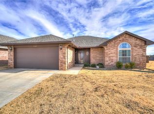 19608 Sonatina Dr, Edmond, OK 73012