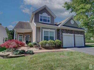 146 Diamond Spring Dr, Monroe Township, NJ, 08831