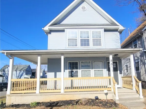 8611 Bicentennial Pl, Cleveland, OH 44106